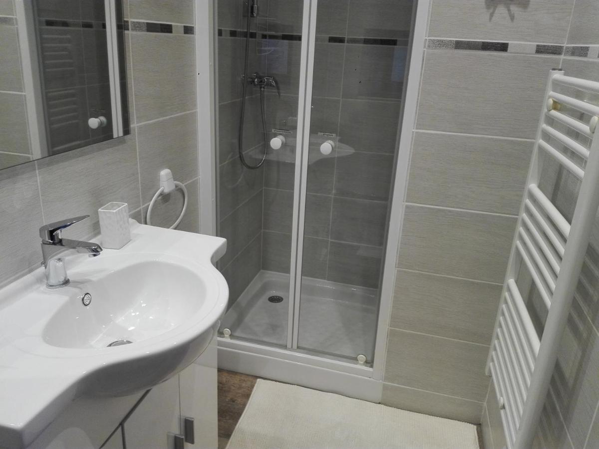 Holiday home Les Rosiers
